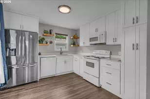 717 20th St, Salem, OR 97301 - Photo 12