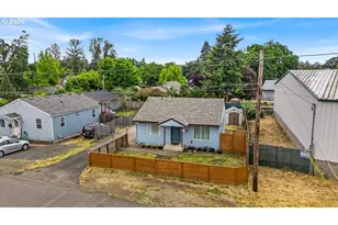 717 20th St, Salem, OR 97301 - Photo 24