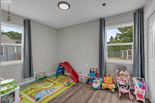 717 20th St, Salem, OR 97301 - Photo 20