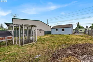 717 20th St, Salem, OR 97301 - Photo 22