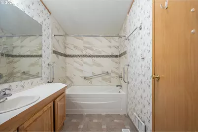 1707 13th St, North Bend, OR 97459 - Photo 20