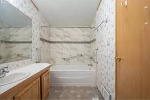 1707 13th St, North Bend, OR 97459 - Photo 20