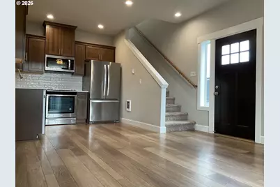 690 E 1st Ave, Estacada, OR 97023 - Photo 12