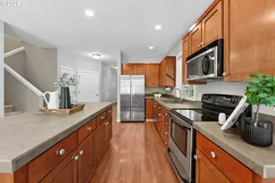 4306 N Willis Blvd, Portland, OR 97203 - Photo 8