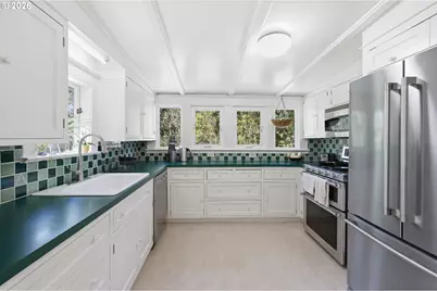 3419 SW Dosch Rd, Portland, OR 97239 - Photo 16