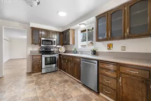 10517 NW 29th Ave, Vancouver, WA 98685 - Photo 12