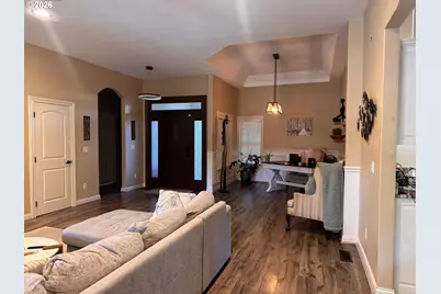 1220 Stonegate Dr, Medford, OR 97504 - Photo 10