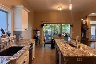 1220 Stonegate Dr, Medford, OR 97504 - Photo 16