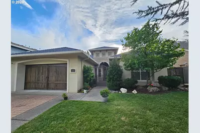 1220 Stonegate Dr, Medford, OR 97504 - Photo 1