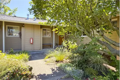 104 SE 73rd Ave #104, Portland, OR 97215 - Photo 1
