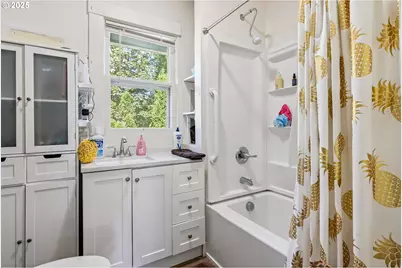 1108 9th St, Hood River, OR 97031 - Photo 30