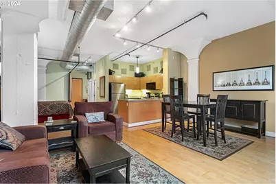 300 NW 8th Ave #604, Portland, OR 97209 - Photo 8