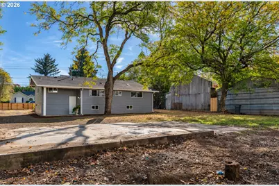 4225 NE Simpson St, Portland, OR 97218 - Photo 34