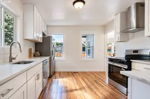 4225 NE Simpson St, Portland, OR 97218 - Photo 14