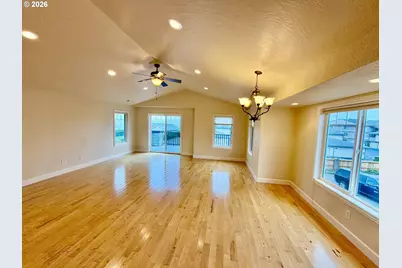 1251 Moore St #A, Brookings, OR 97415 - Photo 22