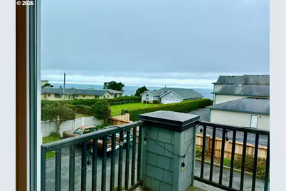 1251 Moore St #A, Brookings, OR 97415 - Photo 12