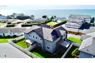 1251 Moore St, Brookings, OR 97415 - Photo 2