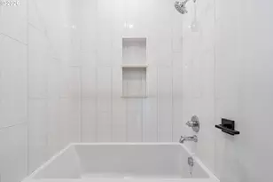 8014 SW Spruce St, Portland, OR 97223 - Photo 34