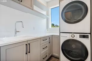 8014 SW Spruce St, Portland, OR 97223 - Photo 22