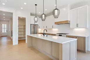 8014 SW Spruce St, Portland, OR 97223 - Photo 4