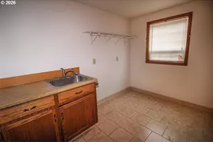 731 NW Baker Creek Rd, McMinnville, OR 97128 - Photo 24