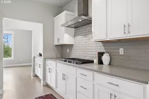 17683 SW Cobb Ln, Beaverton, OR 97007 - Photo 10