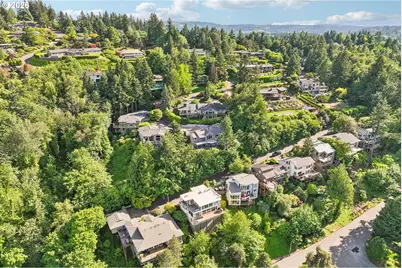 17547 Cherry Ct, Lake Oswego, OR 97034 - Photo 42