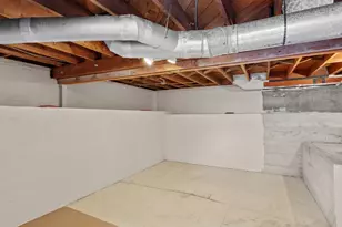 10445 SE Center St, Portland, OR 97266 - Photo 18