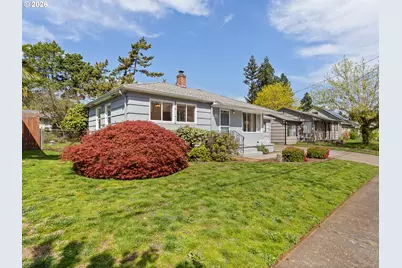 10445 SE Center St, Portland, OR 97266 - Photo 2