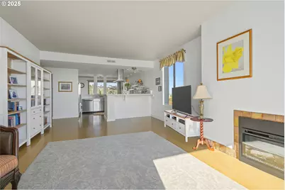 2221 SW 1st Ave #2122, Portland, OR 97201 - Photo 4