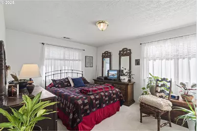 889 H Ave, Powers, OR 97466 - Photo 30