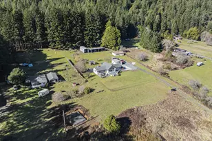 889 H Ave, Powers, OR 97466 - Photo 36