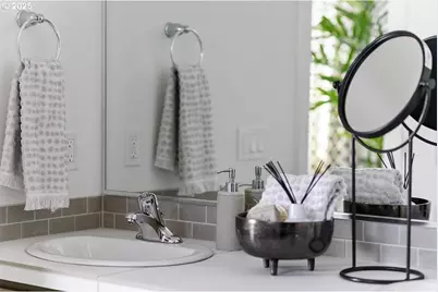 1016 NE Alderwood Dr, Estacada, OR 97023 - Photo 32