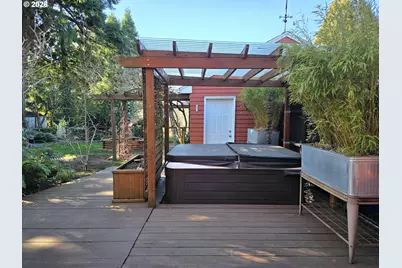 417 SE Roberts Ave, Gresham, OR 97080 - Photo 34