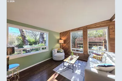 417 SE Roberts Ave, Gresham, OR 97080 - Photo 6