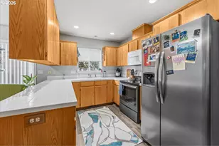 2239 Hawthorne St, Forest Grove, OR 97116 - Photo 10