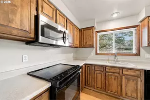 9070 SE Lynn Ln, Happy Valley, OR 97086 - Photo 16