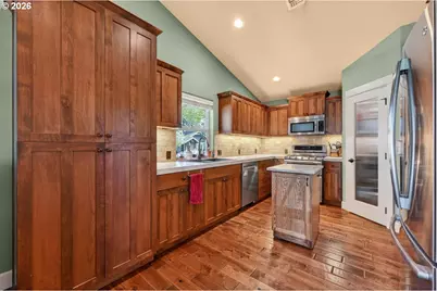 1141 S Creekside Dr NE, Sisters, OR 97759 - Photo 22