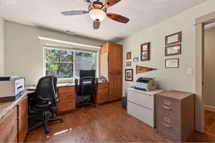 1141 S Creekside Dr NE, Sisters, OR 97759 - Photo 12