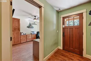 1141 S Creekside Dr NE, Sisters, OR 97759 - Photo 10