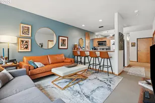 1125 NW 9th Ave, Portland, OR 97209 - Photo 8