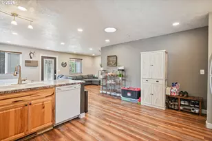 2210 Coal Creek Rd, Longview, WA 98632 - Photo 42