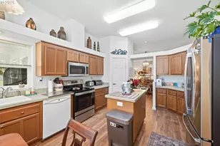 3220 Crescent Ave, Eugene, OR 97408 - Photo 16