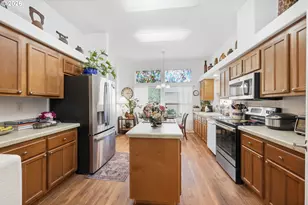 3220 Crescent Ave, Eugene, OR 97408 - Photo 2