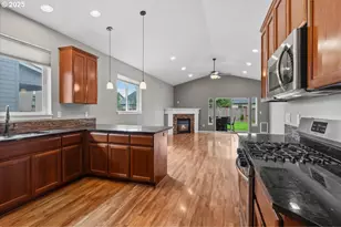 6068 NE Tuscan Loop, Albany, OR 97321 - Photo 8