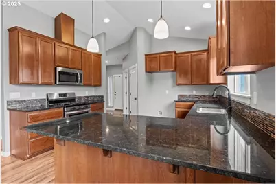 6068 NE Tuscan Loop, Albany, OR 97321 - Photo 12