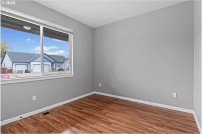 6068 NE Tuscan Loop, Albany, OR 97321 - Photo 6