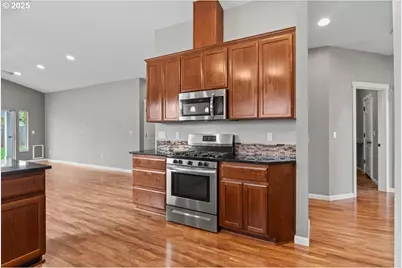 6068 NE Tuscan Loop, Albany, OR 97321 - Photo 14