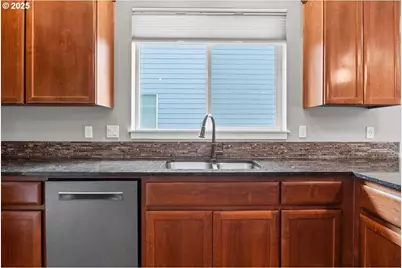 6068 NE Tuscan Loop, Albany, OR 97321 - Photo 16