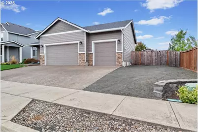 6068 NE Tuscan Loop, Albany, OR 97321 - Photo 2